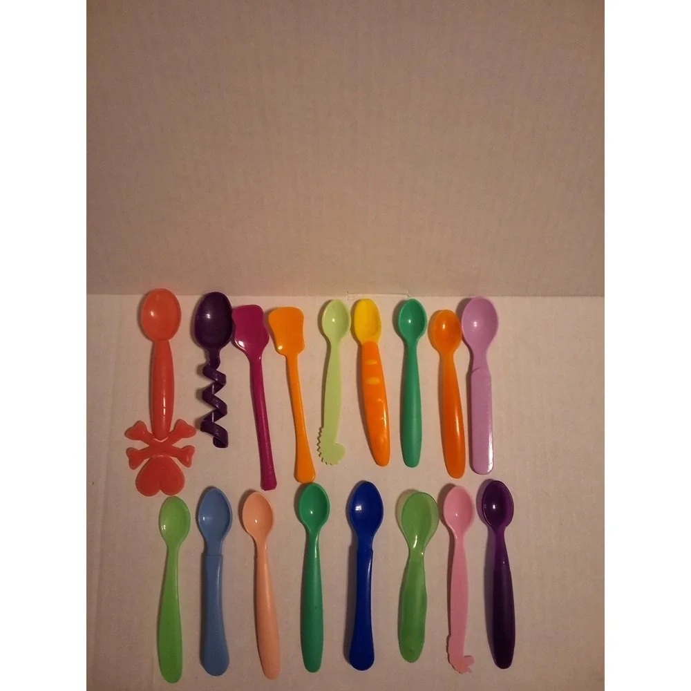 17 Baby Spoons. A Variety Of Brands.